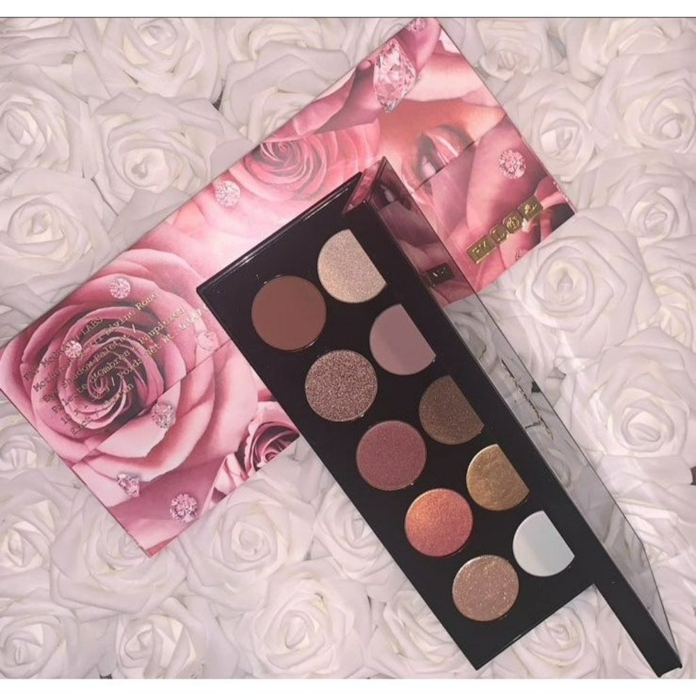 Pat McGrath Labs Mothership VII: Divine Rose I Palette Black Case